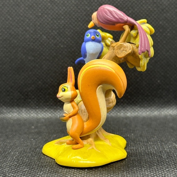 Disney Jr. Sofia the First, Squirrel and Birds Figurine - Picture 2 of 5